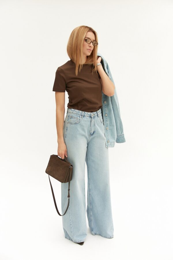 Джинсы L Wide Leg с косым швом голубого цвета