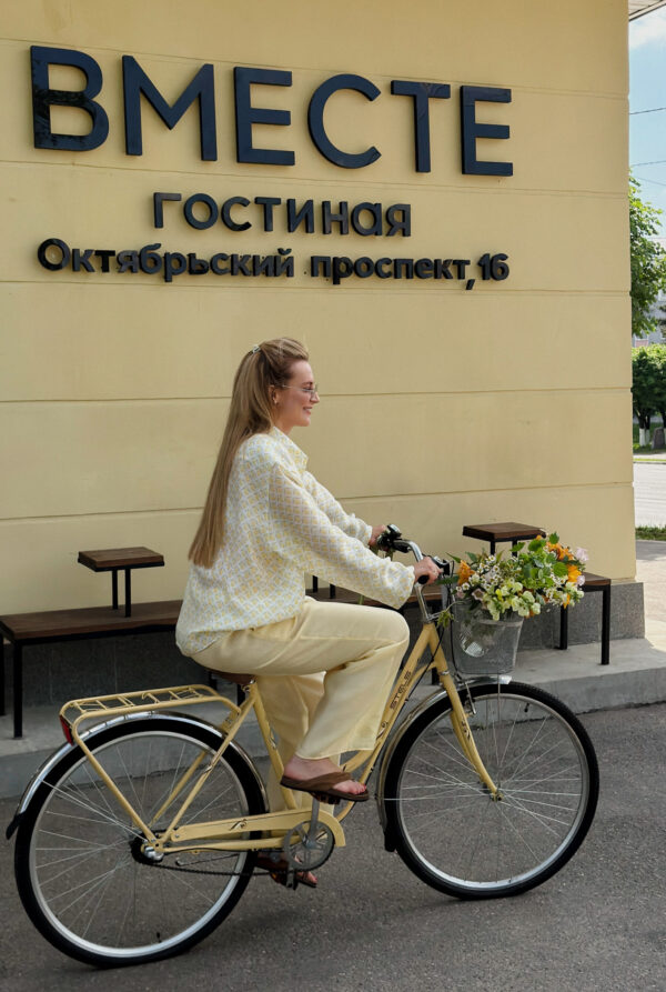 Рубашка 2MOOD объемная с лимонным принтом желтого цвета