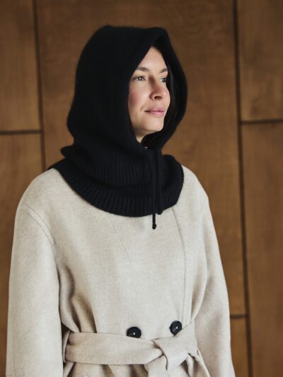 Капор 2MOOD из шерсти енота черного цвета